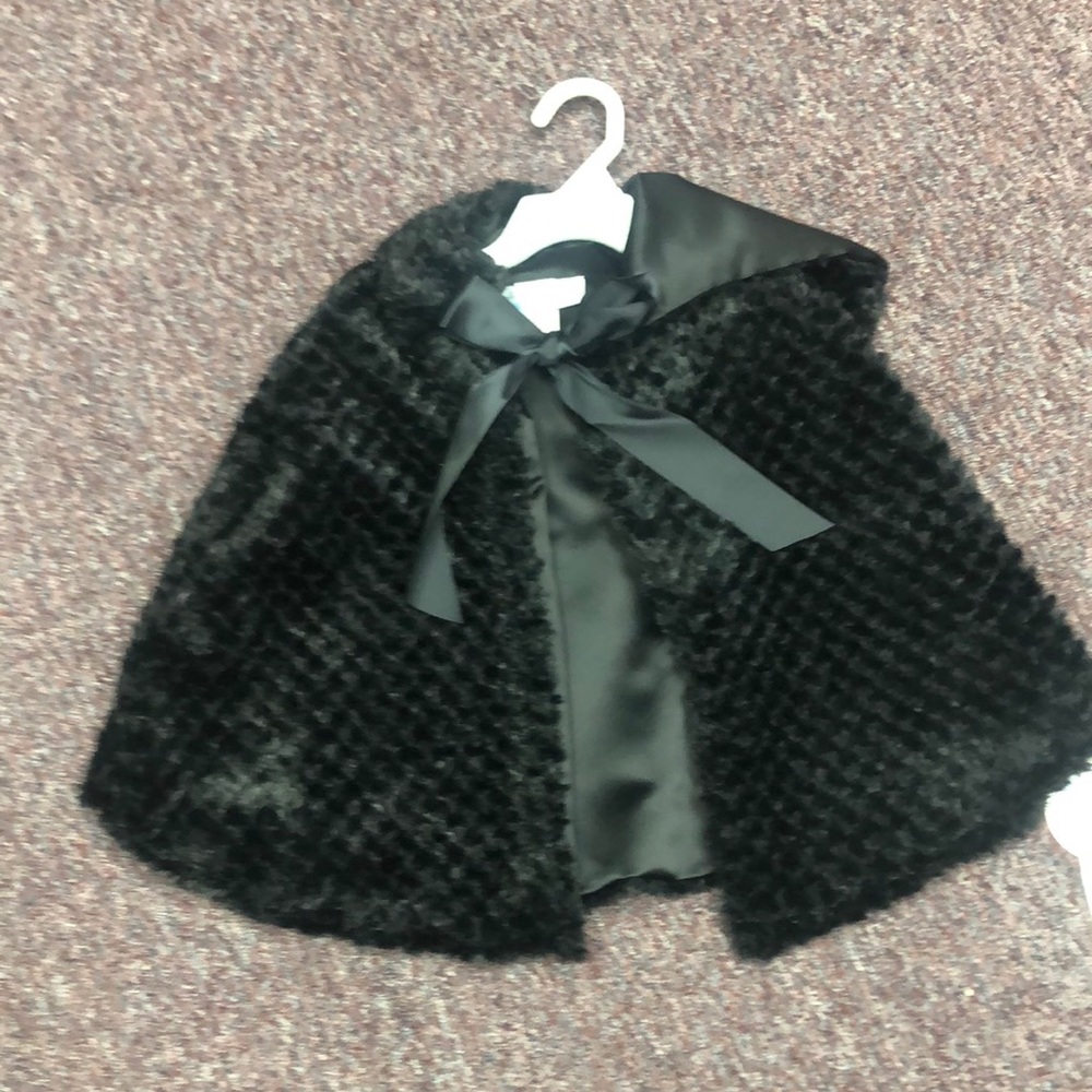 Black Faux Fur Girls Cape w/Hood